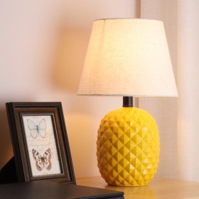Pineapple Shaped Counter Lamp Reading Lamp Modern Macaron Ceramic Table Lamp